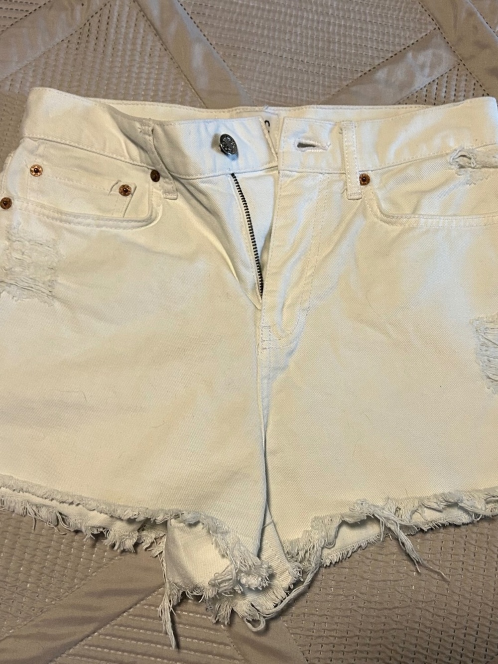 Urban Outfitters BDG White Distressed High Rise Denim Shorts NWT